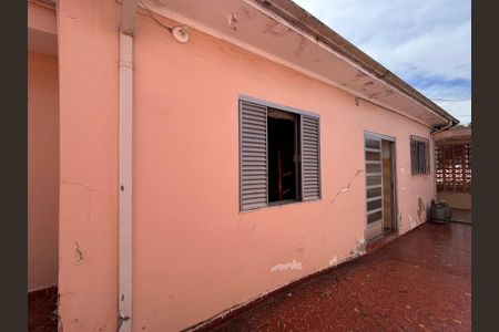 Casa à venda com 280m², 2 quartos e 1 vagaQuintal