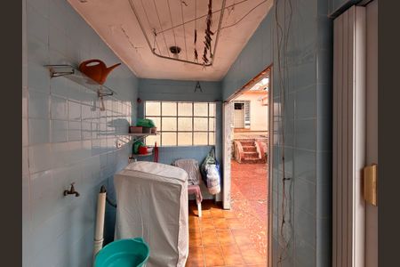 Casa à venda com 280m², 2 quartos e 1 vagaÁrea de Serviço