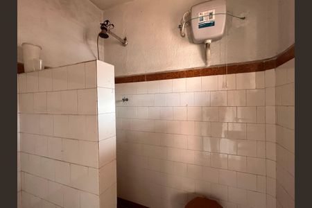 Casa à venda com 280m², 2 quartos e 1 vagaBanheiro de serviço