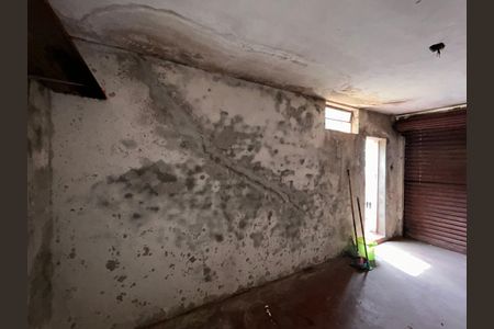 Casa à venda com 280m², 2 quartos e 1 vagaGaragem