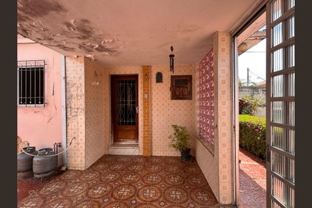 Casa à venda com 280m², 2 quartos e 1 vagaEntrada