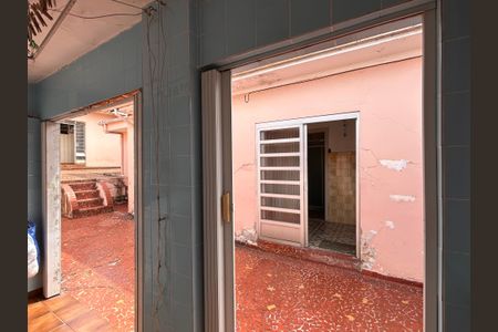 Casa à venda com 280m², 2 quartos e 1 vagaÁrea de Serviço