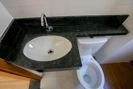 Apartamento à venda com 45m², 2 quartos e 2 vagasBanheiro da Suíte