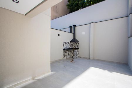 Apartamento à venda com 45m², 2 quartos e 2 vagasChurrasqueira