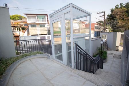 Apartamento à venda com 50m², 2 quartos e 1 vagaÁrea comum