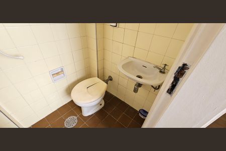 Apartamento à venda com 98m², 4 quartos e 1 vaga Apartamento à venda com 98m², 4 quartos e 1 vagaBanheiro de Serviço