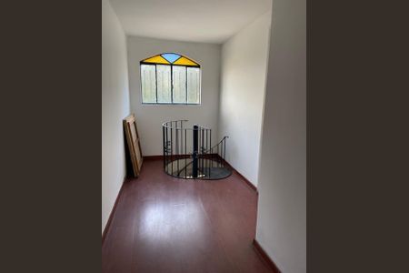 Casa de condomínio para alugar com 284m², 4 quartos e 1 vaga Casa de condomínio para alugar com 284m², 4 quartos e 1 vagaCorredor