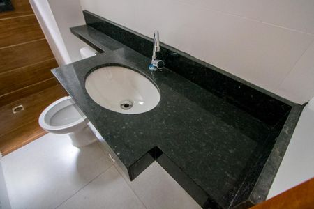 Apartamento à venda com 47m², 2 quartos e 1 vagaBanheiro social