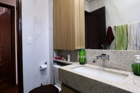 Apartamento à venda com 70m², 2 quartos e 1 vagaBanheiro Social