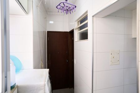 Apartamento à venda com 70m², 2 quartos e 1 vagaÁrea de Serviço