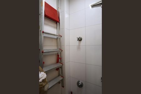Apartamento à venda com 70m², 2 quartos e 1 vagaBanheiro de Serviço