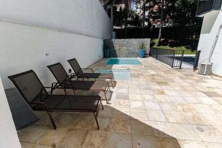 Apartamento para alugar com 55m², 2 quartos e 1 vagaÁrea comum - Piscina