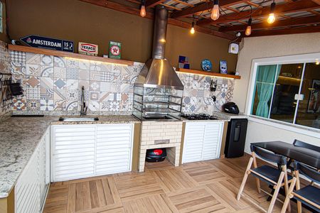 Casa de condomínio à venda com 137m², 4 quartos e 1 vagaTerraço