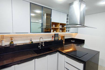 Casa de condomínio à venda com 137m², 4 quartos e 1 vagaCozinha