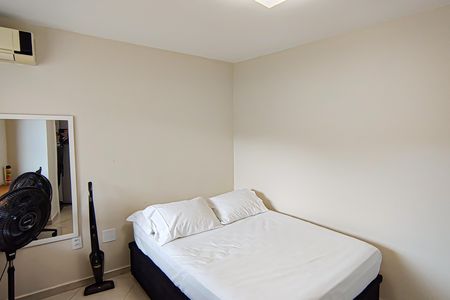 Casa de condomínio à venda com 137m², 4 quartos e 1 vagaQuarto 1