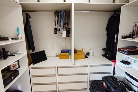 Casa de condomínio à venda com 137m², 4 quartos e 1 vagaSuíte 2