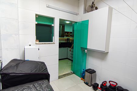 Casa de condomínio à venda com 137m², 4 quartos e 1 vagaLavanderia