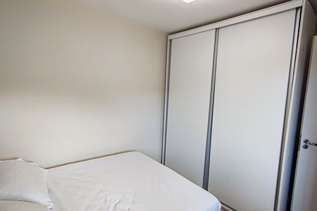 Casa de condomínio à venda com 137m², 4 quartos e 1 vagaQuarto 1