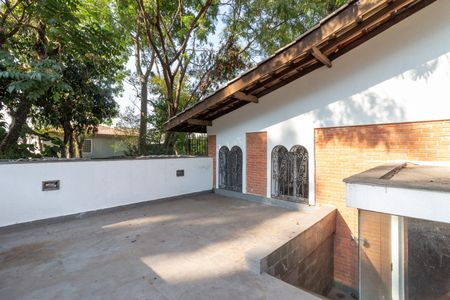 Casa à venda com 208m², 2 quartos e 2 vagas Casa à venda com 208m², 2 quartos e 2 vagasVaranda
