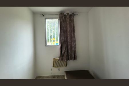 Quarto 2 de apartamento para alugar com 2 quartos, 45m² em Vargem Pequena, Rio de Janeiro
