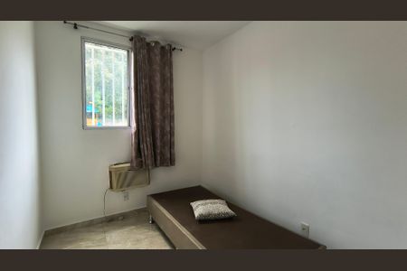 Quarto 2 de apartamento para alugar com 2 quartos, 45m² em Vargem Pequena, Rio de Janeiro