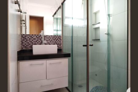 Casa à venda com 100m², 2 quartos e 3 vagasBanheiro 