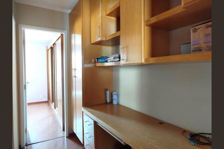 Casa à venda com 100m², 2 quartos e 3 vagasHall interno