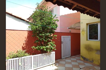 Casa à venda com 100m², 2 quartos e 3 vagasÁrea comum