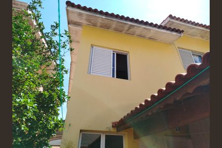 Casa à venda com 100m², 2 quartos e 3 vagasÁrea comum