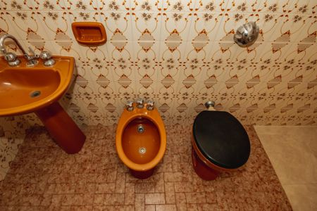 Casa à venda com 160m², 3 quartos e 2 vagasBanheiro Suíte 1