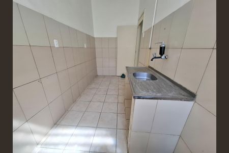 Apartamento para alugar com 19m², 3 quartos e sem vagaCozinha e Área de Serviço