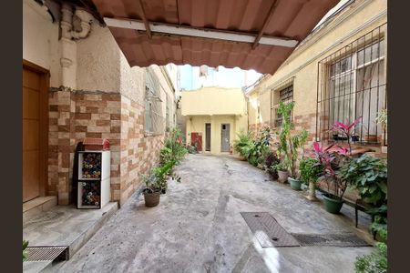 Apartamento para alugar com 19m², 3 quartos e sem vagaÁrea comum