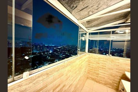 Apartamento à venda com 130m², 2 quartos e 2 vagas