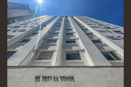 Apartamento à venda com 42m², 1 quarto e 1 vaga Apartamento à venda com 42m², 1 quarto e 1 vagaFachada