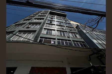 Apartamento à venda com 80m², 2 quartos e sem vaga Apartamento à venda com 80m², 2 quartos e sem vagaFachada