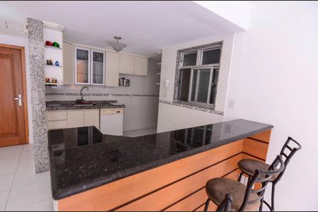 Apartamento à venda com 80m², 2 quartos e sem vaga Apartamento à venda com 80m², 2 quartos e sem vagaCozinha