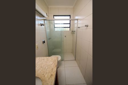 Casa à venda com 177m², 3 quartos e 4 vagas Casa à venda com 177m², 3 quartos e 4 vagasBanheiro da Suíte