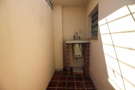 Casa à venda com 177m², 3 quartos e 4 vagas Casa à venda com 177m², 3 quartos e 4 vagasÁrea de Serviço