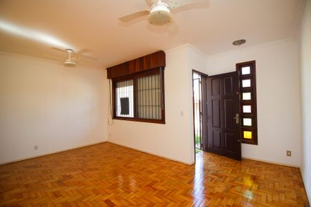 Casa à venda com 177m², 3 quartos e 4 vagas Casa à venda com 177m², 3 quartos e 4 vagasSala