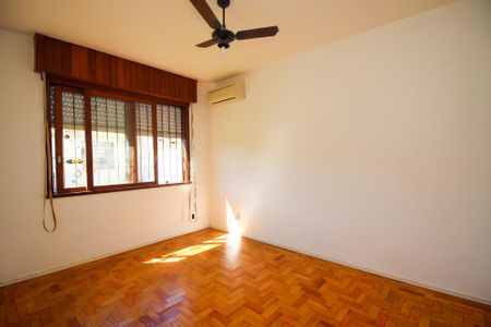 Casa à venda com 177m², 3 quartos e 4 vagas Casa à venda com 177m², 3 quartos e 4 vagasQuarto 1