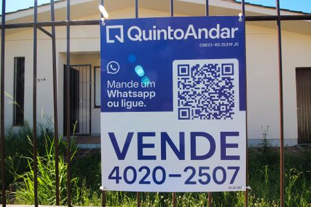 Casa à venda com 177m², 3 quartos e 4 vagas Casa à venda com 177m², 3 quartos e 4 vagasPlaca