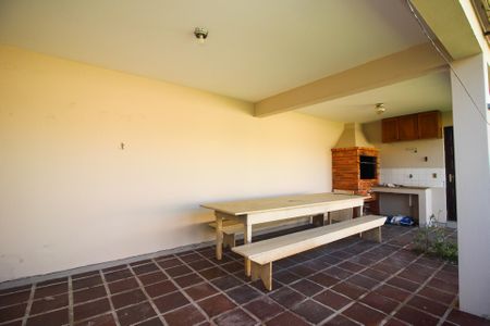 Casa à venda com 177m², 3 quartos e 4 vagas Casa à venda com 177m², 3 quartos e 4 vagasÁrea comum