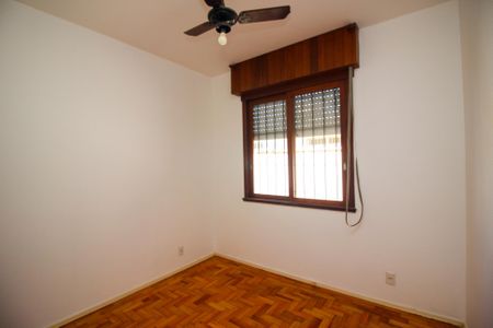 Casa à venda com 177m², 3 quartos e 4 vagas Casa à venda com 177m², 3 quartos e 4 vagasQuarto 2