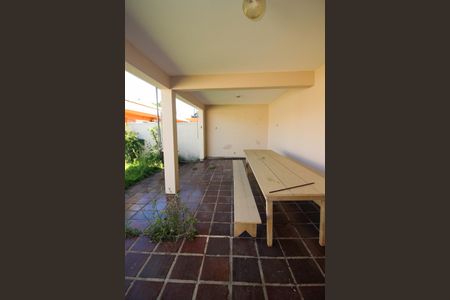 Casa à venda com 177m², 3 quartos e 4 vagas Casa à venda com 177m², 3 quartos e 4 vagasÁrea comum