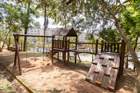 Apartamento para alugar com 42m², 2 quartos e 1 vaga Apartamento para alugar com 42m², 2 quartos e 1 vagaÁrea Comum - Playground