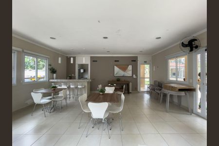 Apartamento para alugar com 42m², 2 quartos e 1 vaga Apartamento para alugar com 42m², 2 quartos e 1 vagaÁrea Comum - Salão de Festas