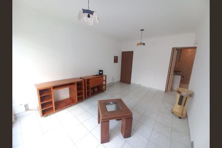 Apartamento para alugar com 74m², 2 quartos e 1 vagaSala