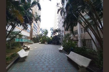 Apartamento para alugar com 74m², 2 quartos e 1 vagaÁrea comum