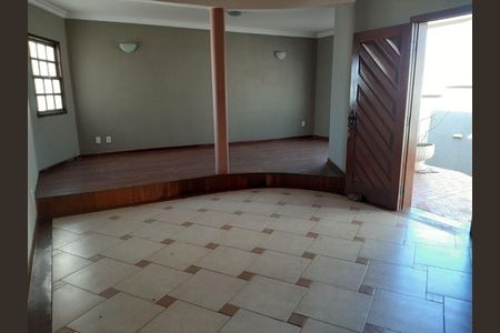 Casa à venda com 4 quartos, 220m² em Palmeiras, Belo Horizonte