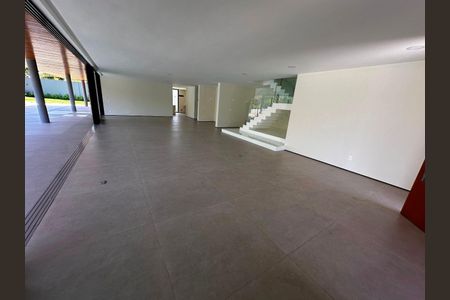 Casa à venda com 5 quartos, 1280m² em Barra da Tijuca, Rio de Janeiro